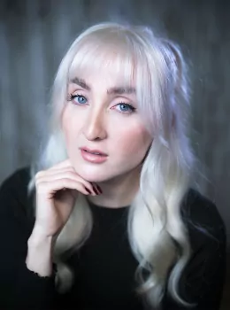 Голлі Джексон